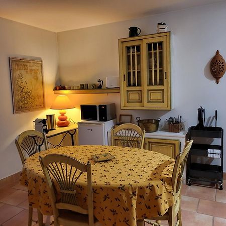 La Chouette De Camargue Apartment Aigues-Mortes Luaran gambar