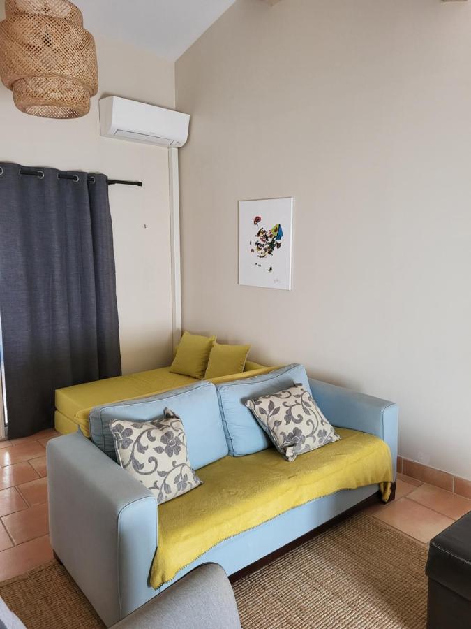 La Chouette De Camargue Apartment Aigues-Mortes Luaran gambar