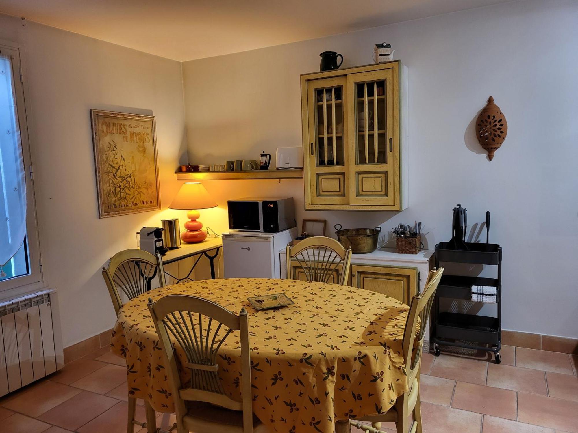 La Chouette De Camargue Apartment Aigues-Mortes Luaran gambar